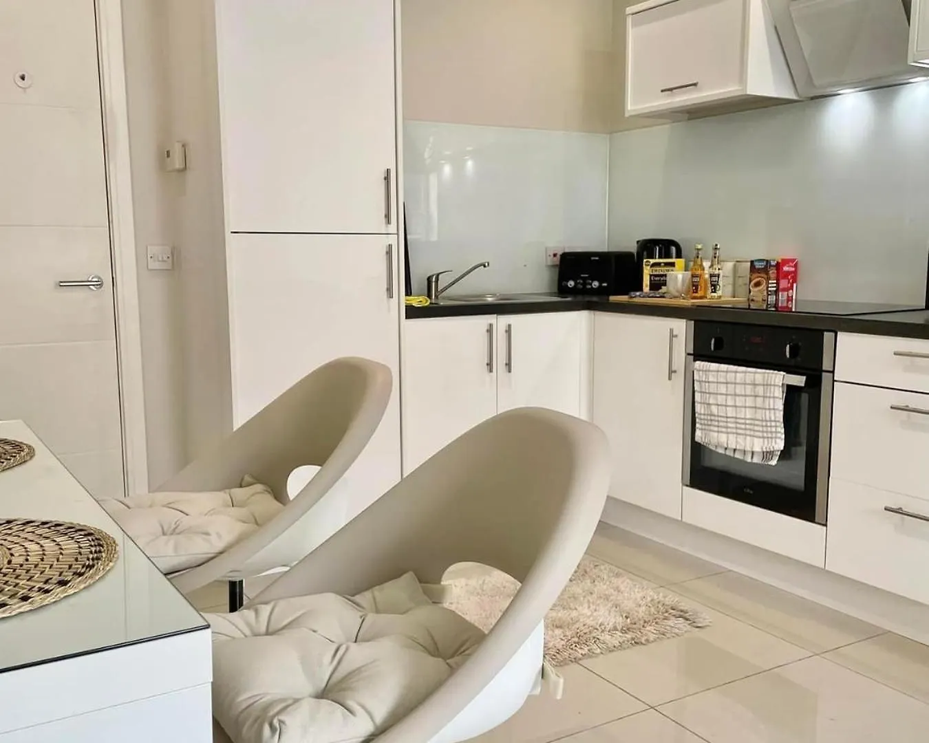 Immaculate Modern Apartment Cardiff United Kingdom